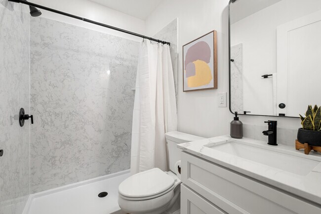 Double Room in 5 Bed x 2 Bath Unit floor plan